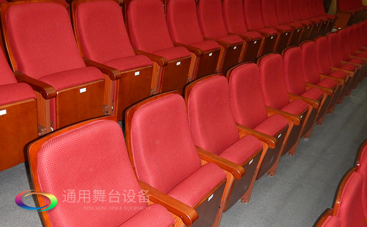 通用舞臺承接廣州市廣鐵一中報告廳舞臺幕布、燈光、音響項目