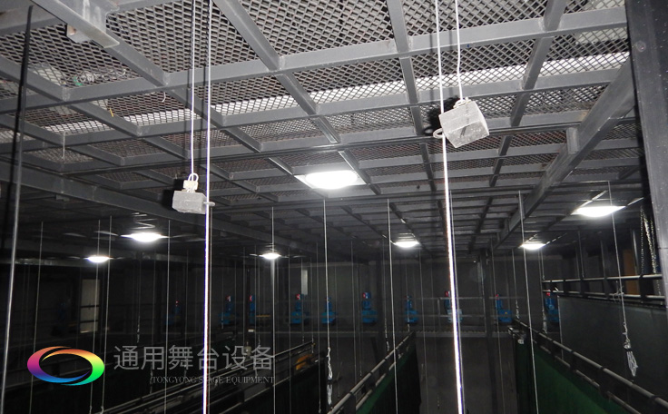 電動(dòng)吊桿裝置升降速度、撓度、噪聲、定位精度及負(fù)荷試驗(yàn)測試方法