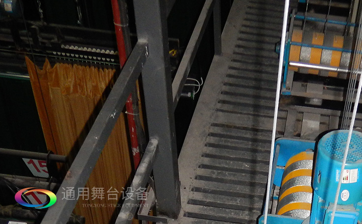 詳談舞臺吊桿(包括手動單(復)式、電動吊桿機、數字舞臺吊桿控制系統(tǒng))的安全使用及維護
