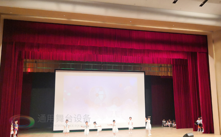 通用舞臺吊桿提醒：火災(zāi)無小事！舞臺阻燃幕布防火設(shè)計面面觀！