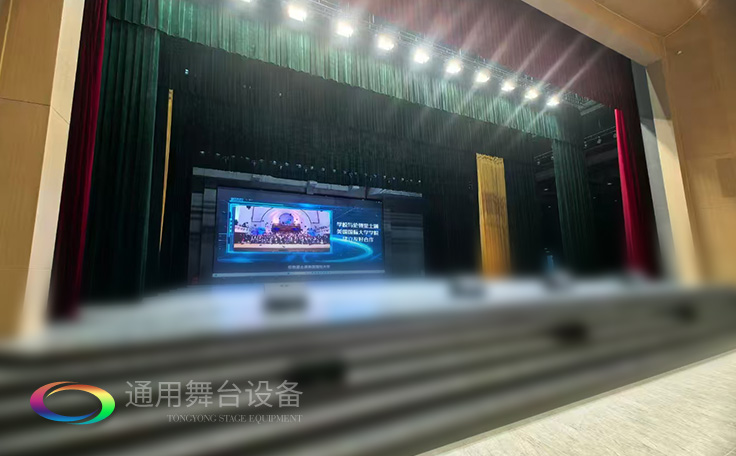 戴南文化藝術(shù)中心禮堂舞臺機械、舞臺吊桿等全面升級 賦能多元藝術(shù)呈現(xiàn)